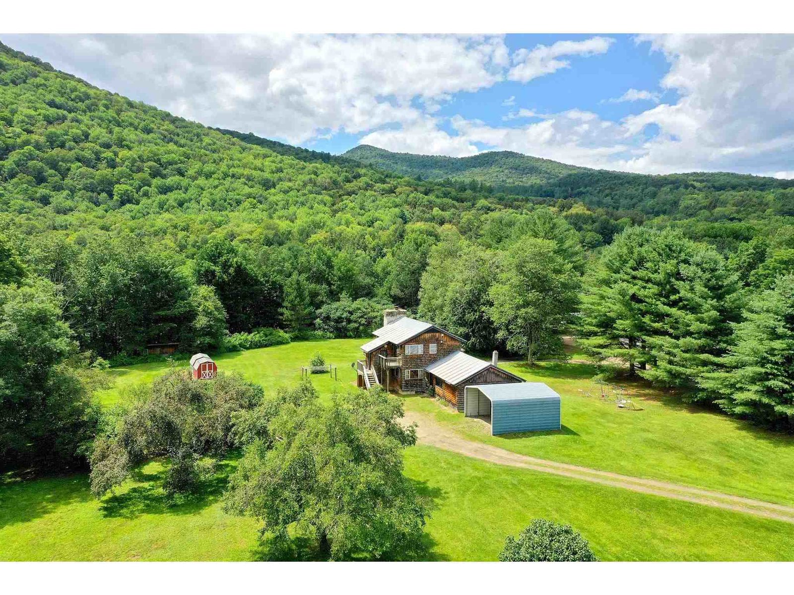 2973 VT Route 100 Stockbridge, Vermont