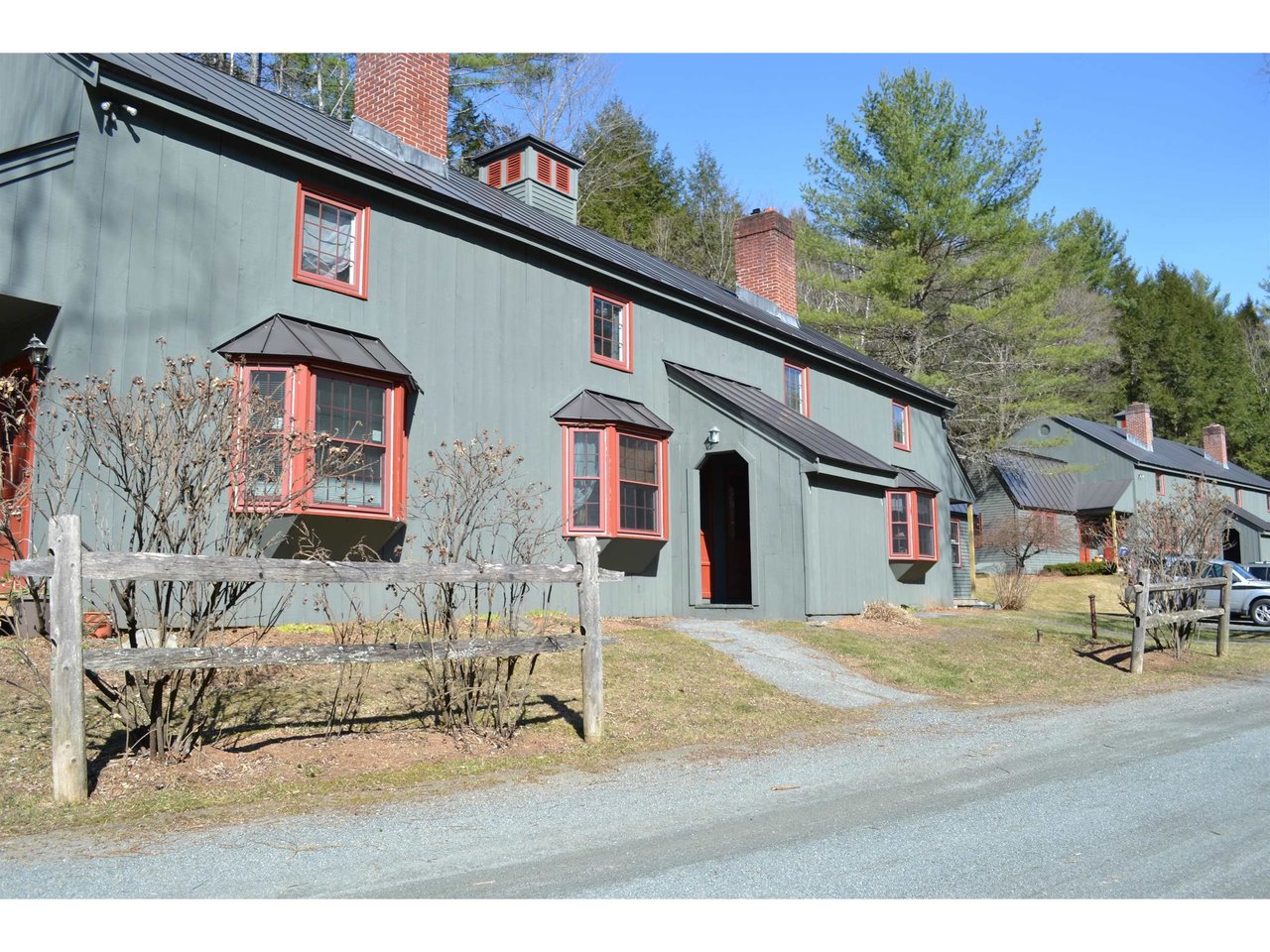 16 Hemlock Ridge Hartford, Vermont