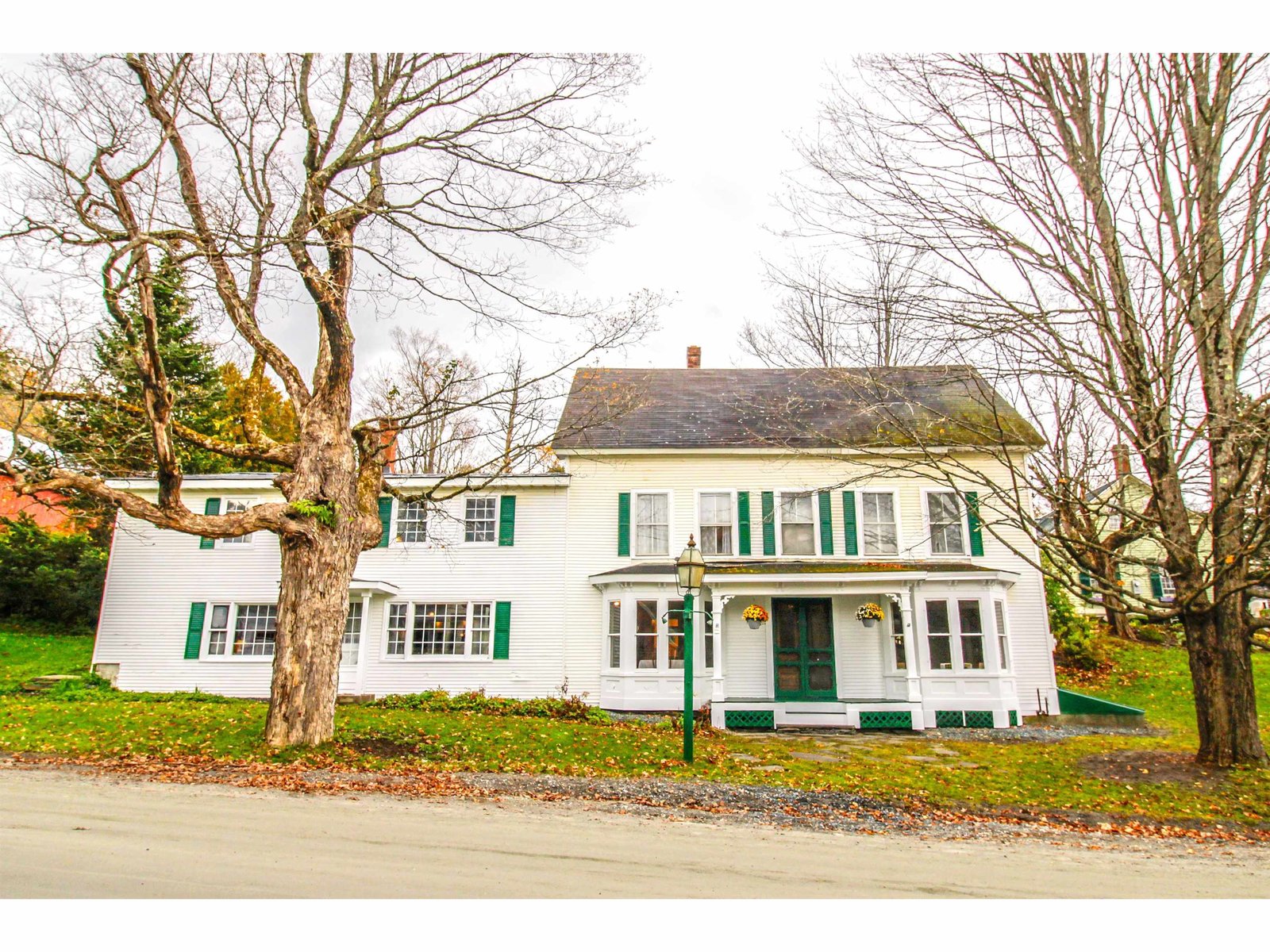 24 Stone Road, Brookfield