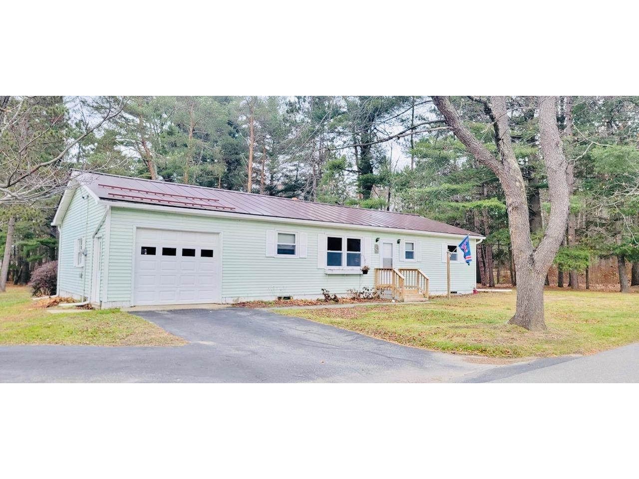 1160 Bluff Road, Newport City