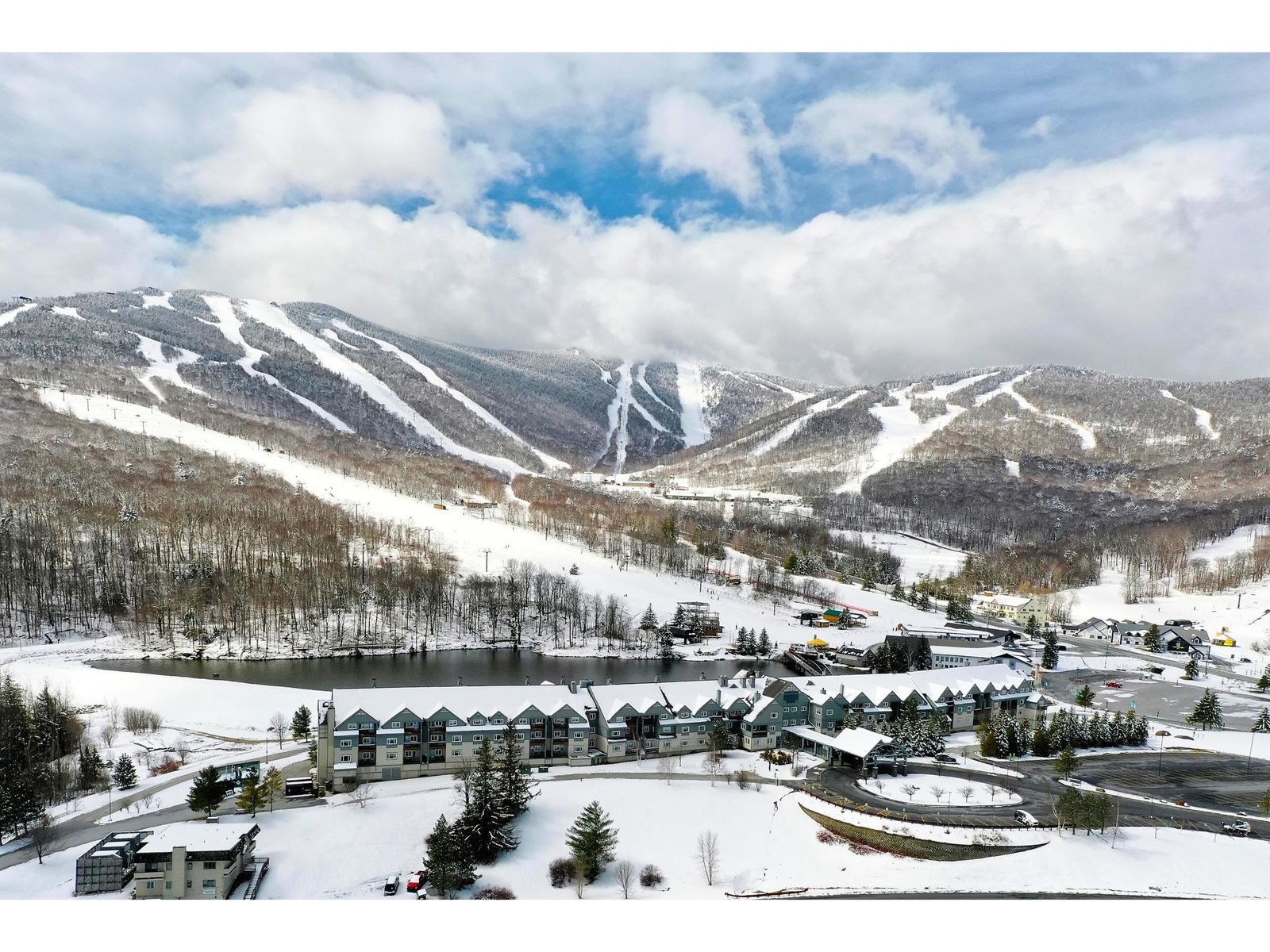 135 East Mountain Road, Unit 1D5 Killington, Vermont Sold in 2018