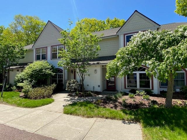 95 Northshore Drive, Burlington