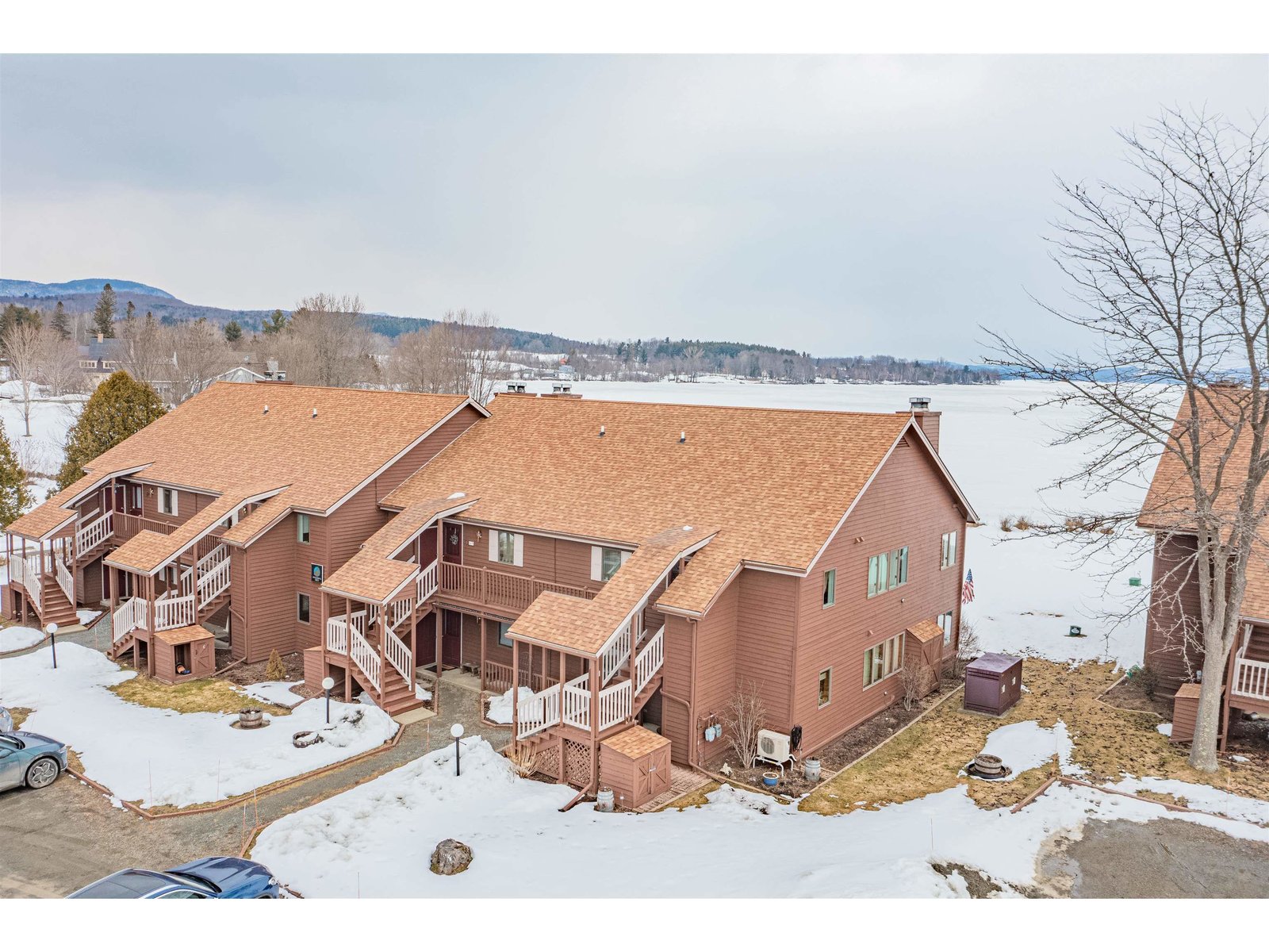 361 Holbrook Bay Commons, Newport Town