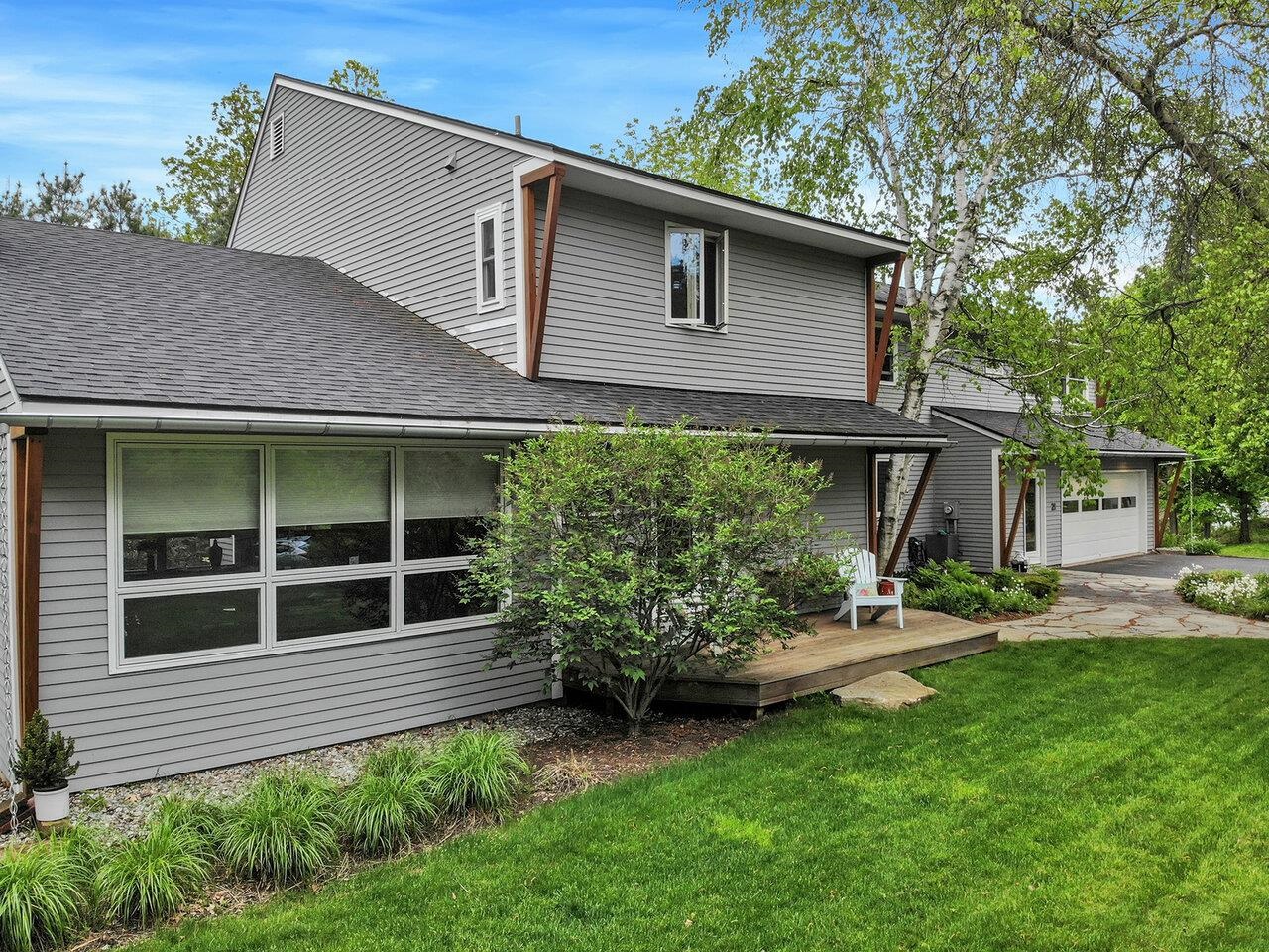 21 General Greene Road, Shelburne