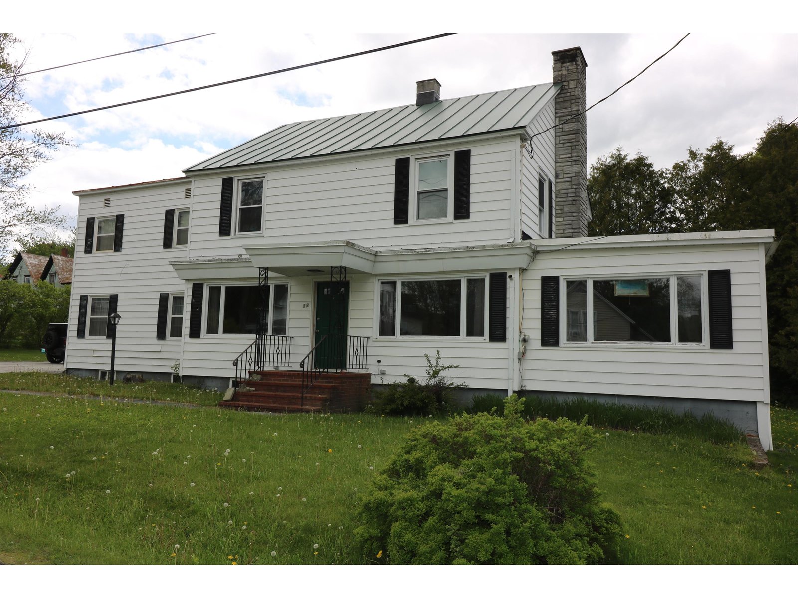 12 Dodge Avenue, Barre Town