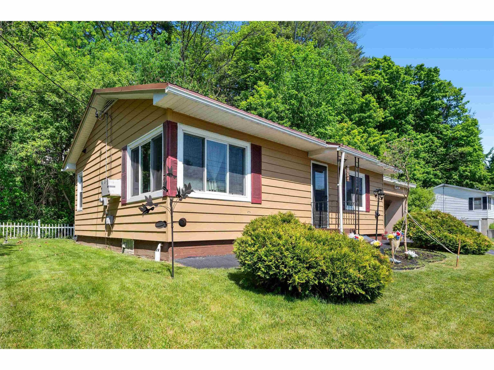 15 Valliere Avenue, Barre City