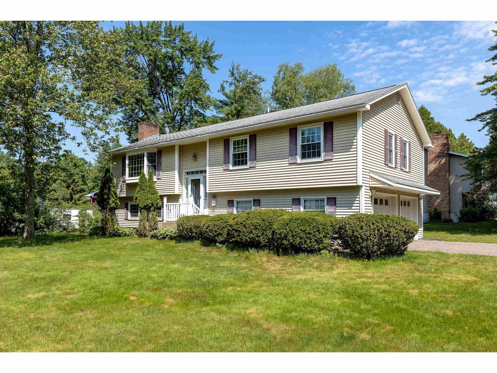 16 Greenwood Avenue, Essex Junction