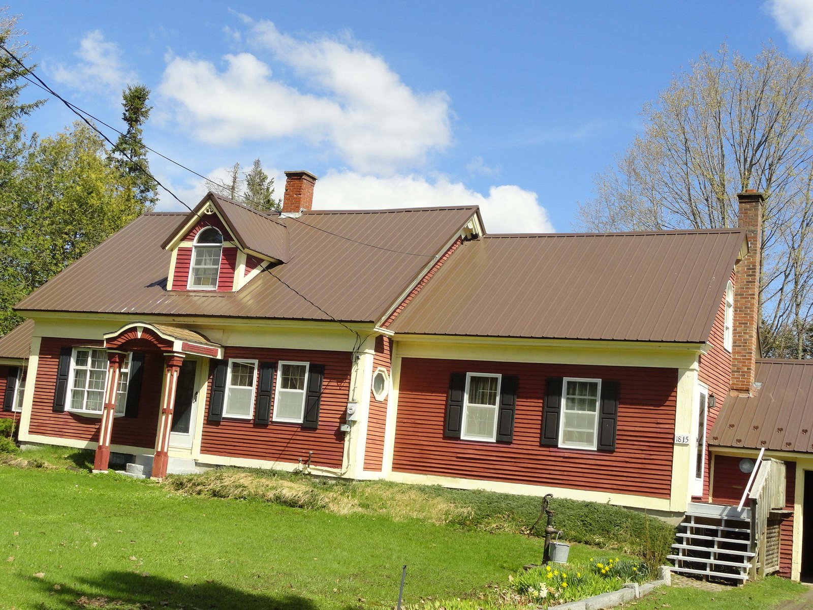 88 County Road, Glover