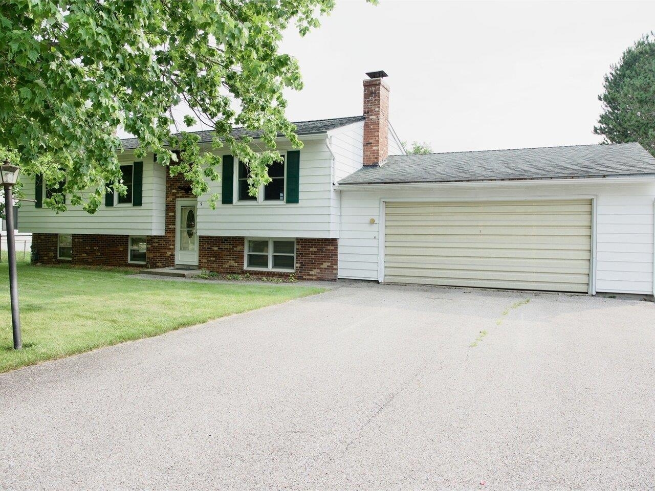 9 Londonderry Lane, Essex