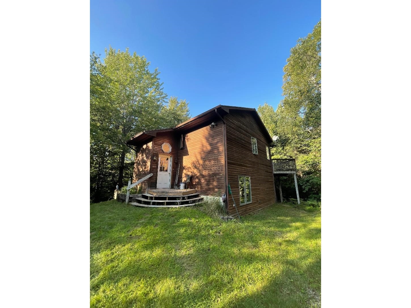 216 East Hill Road, Eden