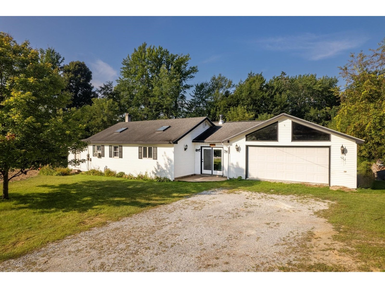 1713 Country Club Road, Brandon