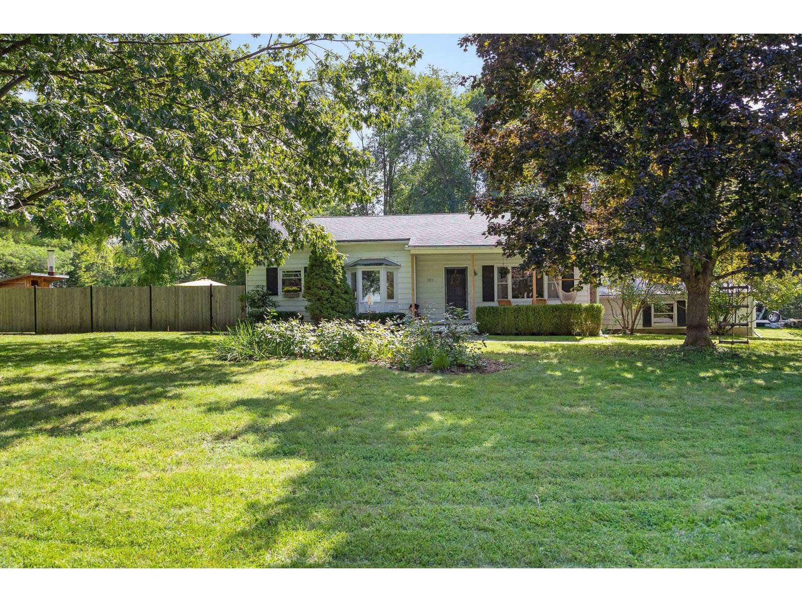 381 Hullcrest Road, Shelburne