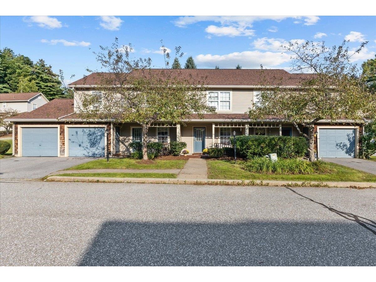 74 Abbey Road, Williston