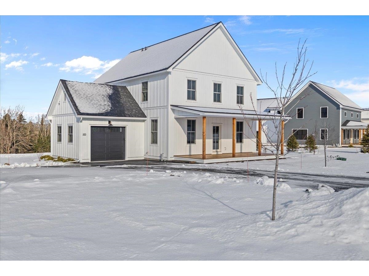 265 Elizabeth Lane, Morristown