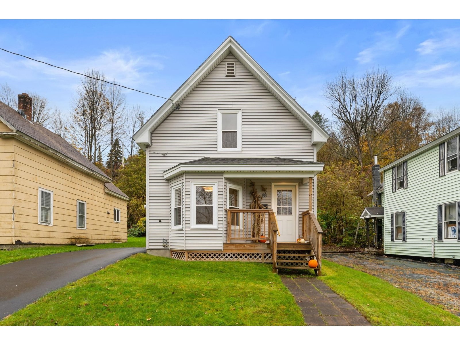88 Railroad Street, Barre City