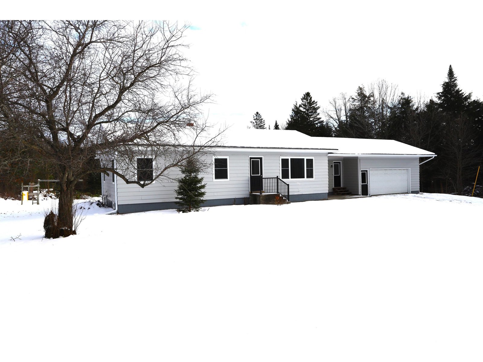 2414 Route 5, Irasburg