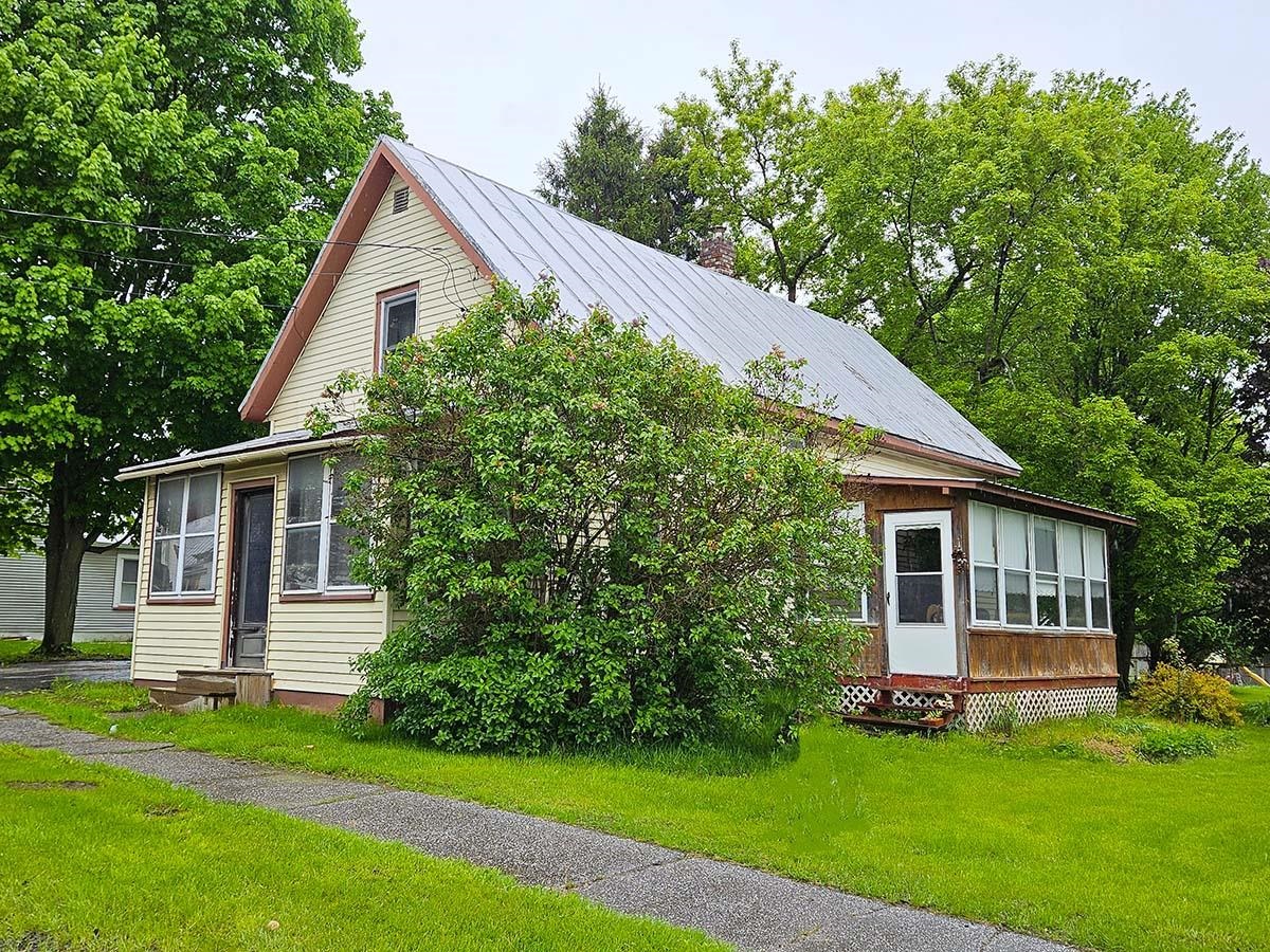326 Pleasant Street, Enosburg