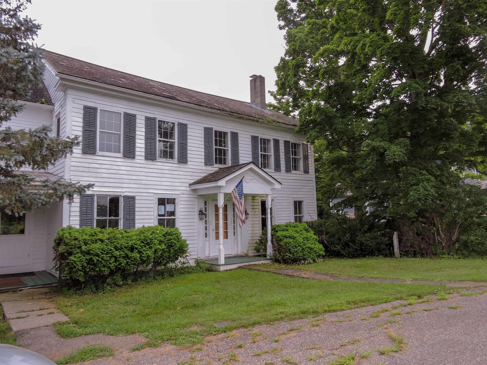 83 Park Avenue, Bridport