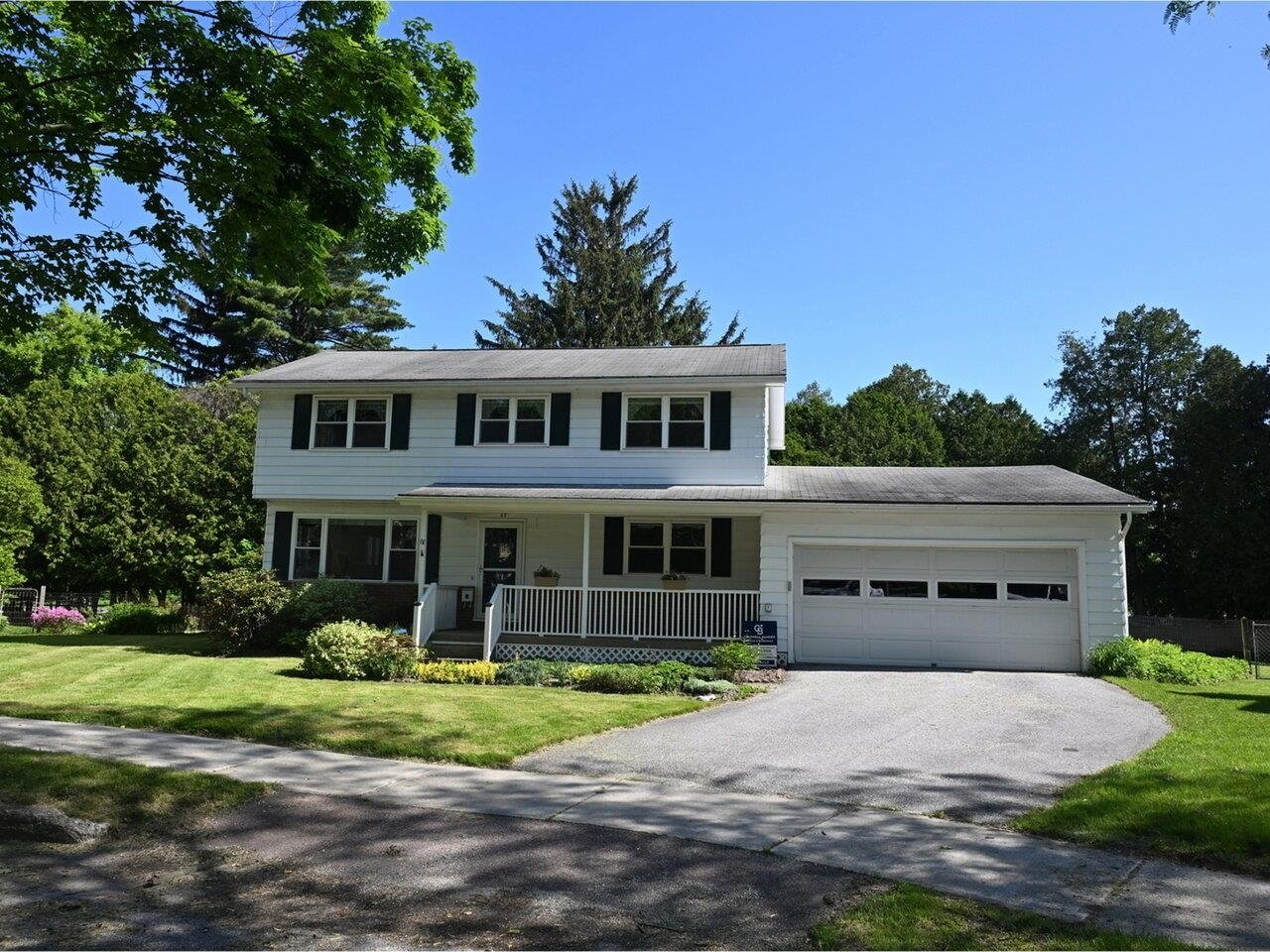 67 Case Parkway, Burlington