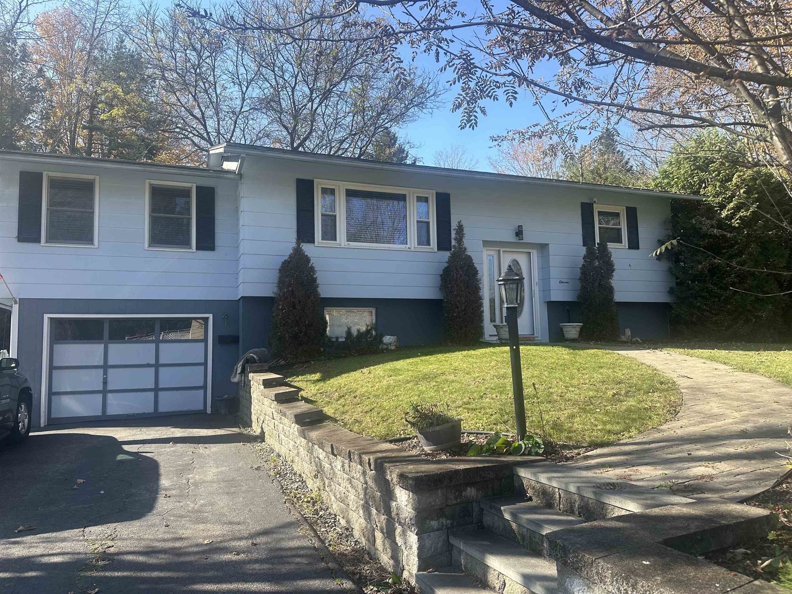 11 Sunrise Avenue, Barre City