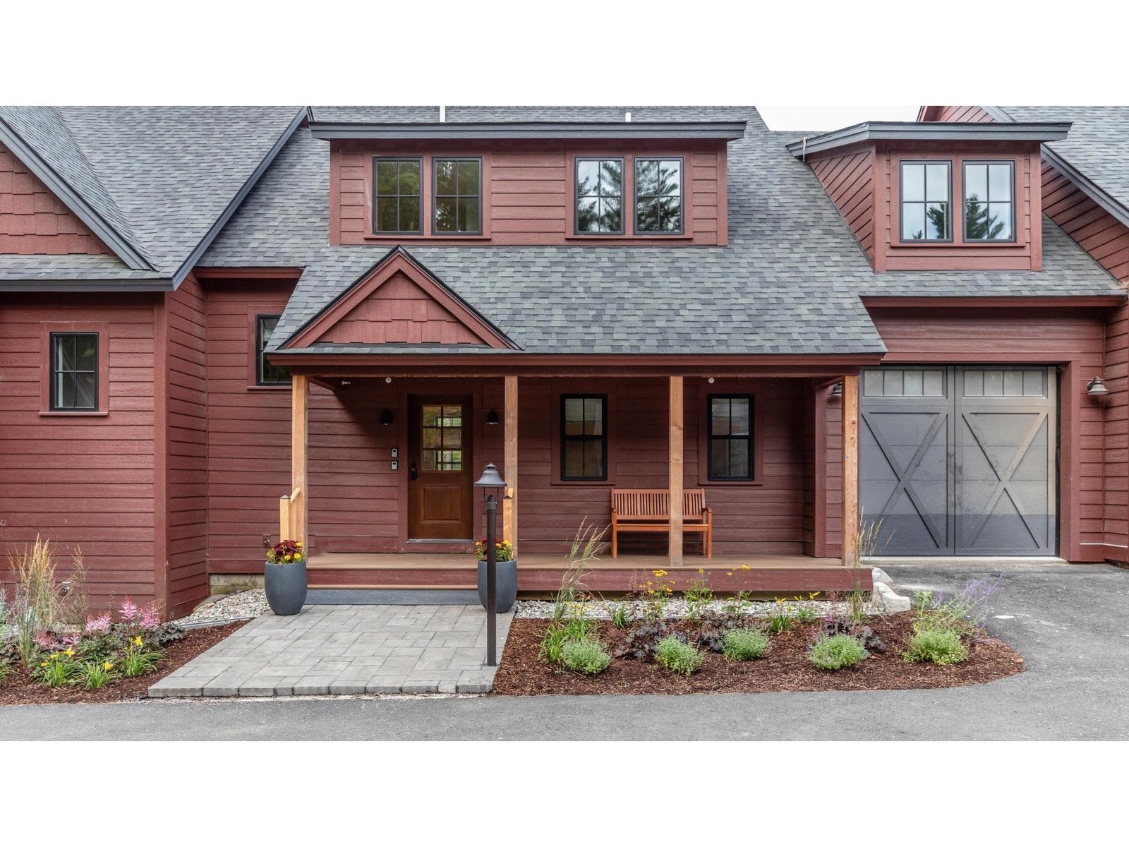 28-B Landing Circle, Stowe