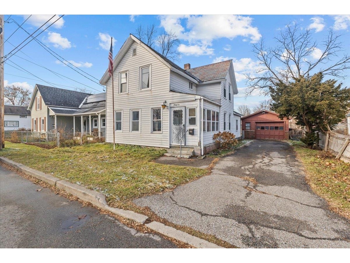 65 River Street, Winooski