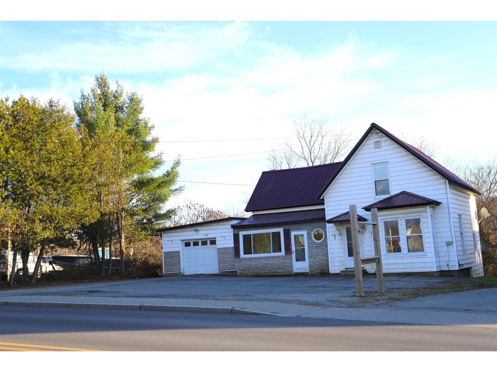 620 East Main Street, Newport City