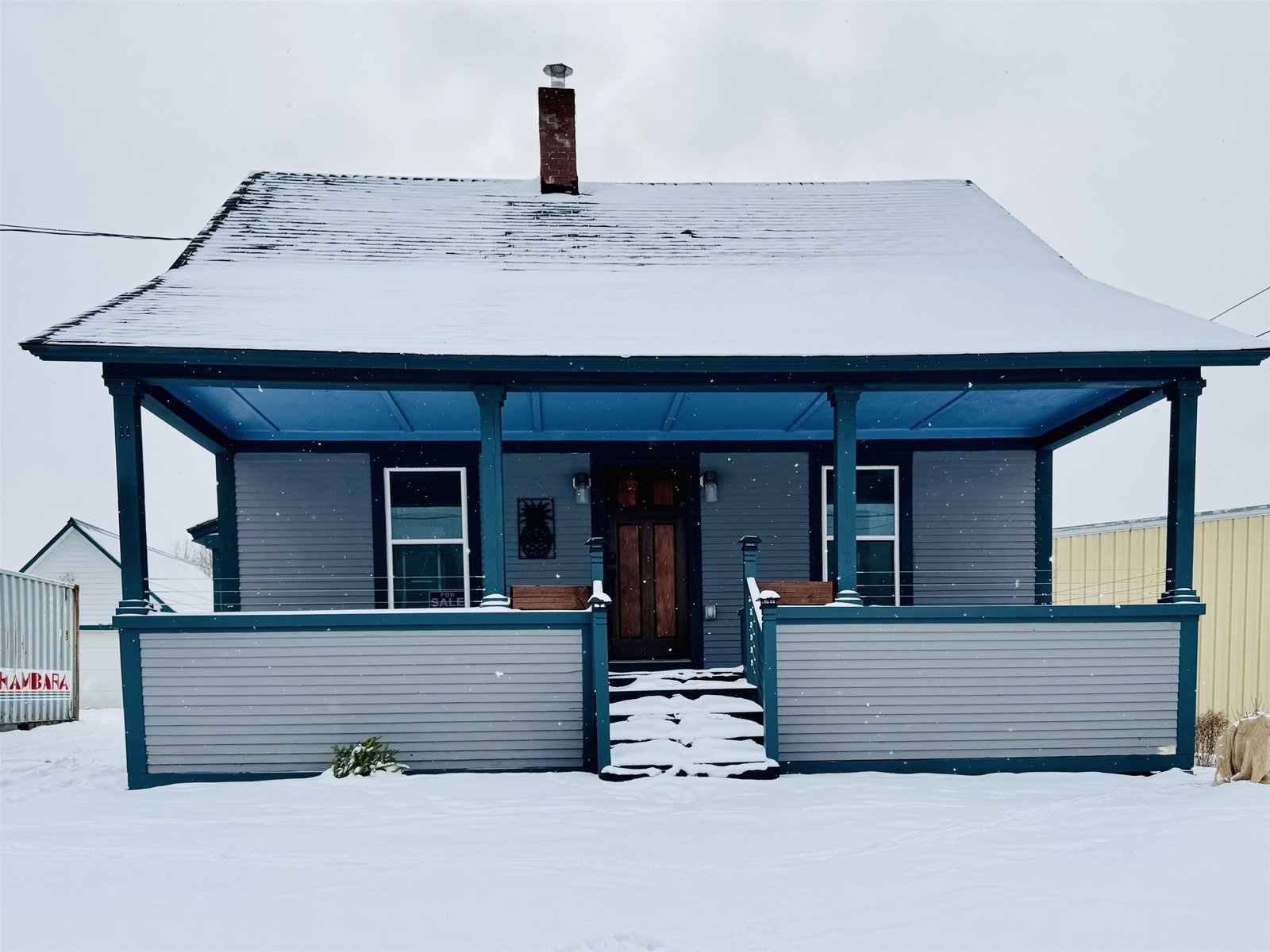 11 First Avenue, Orleans