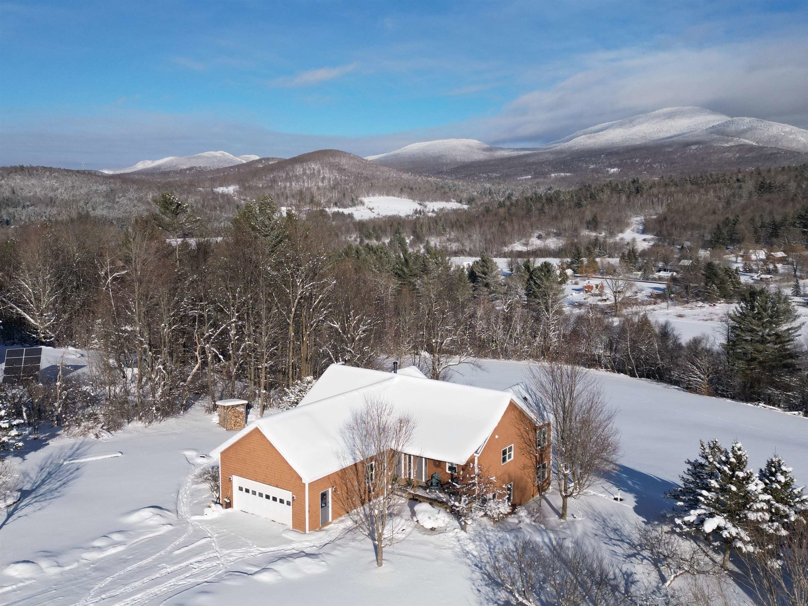 398 Sunrise Drive, Huntington