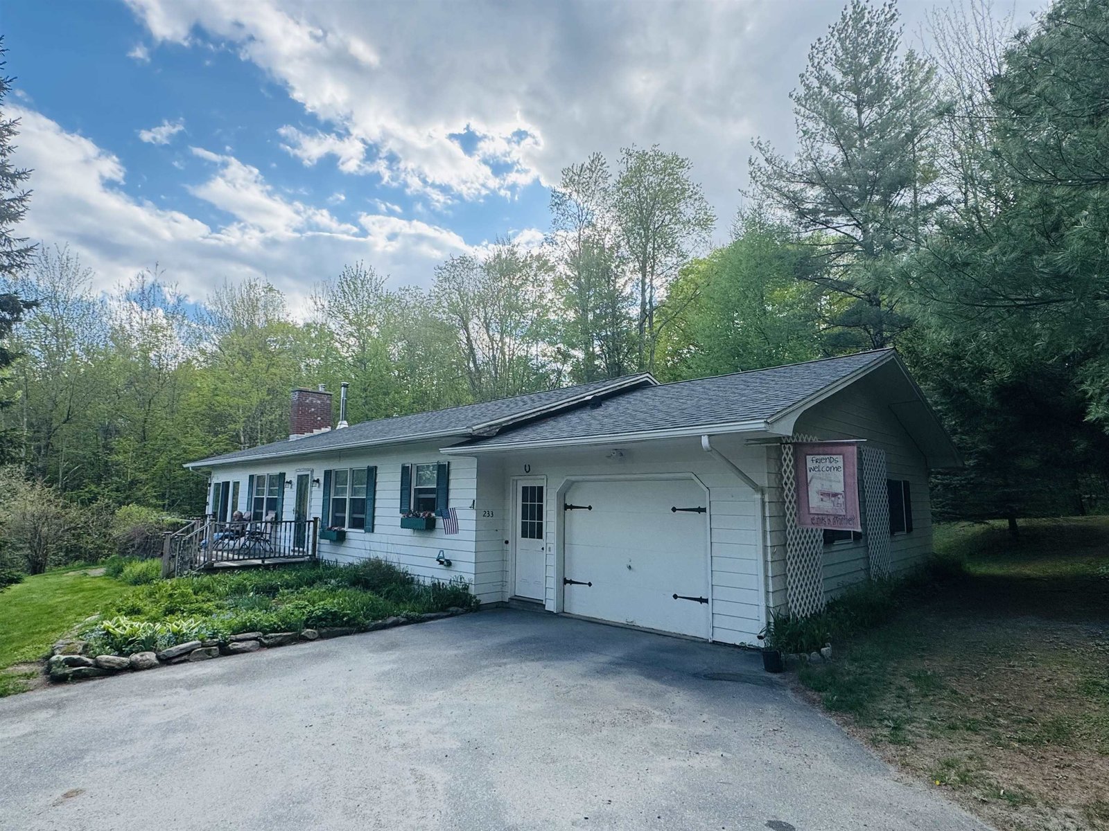 233 North Hill Road, Westfield