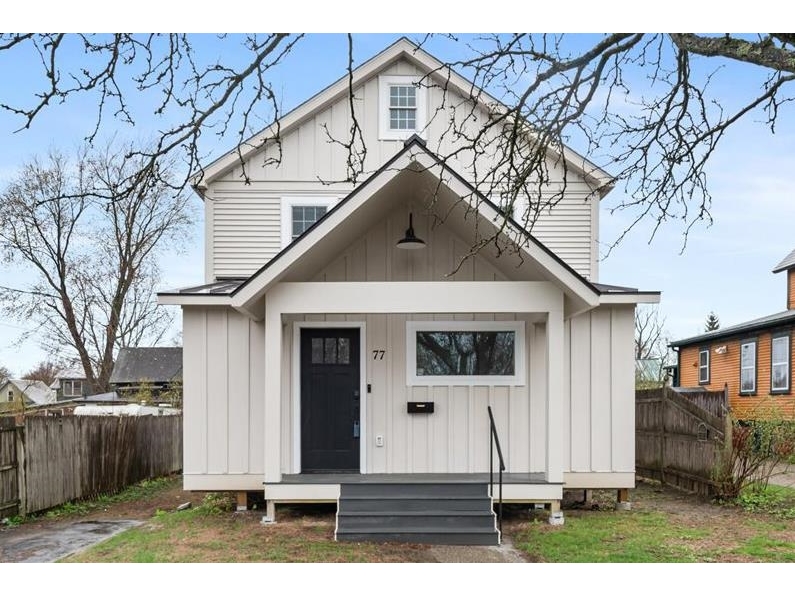 77 Manhattan Drive, Burlington