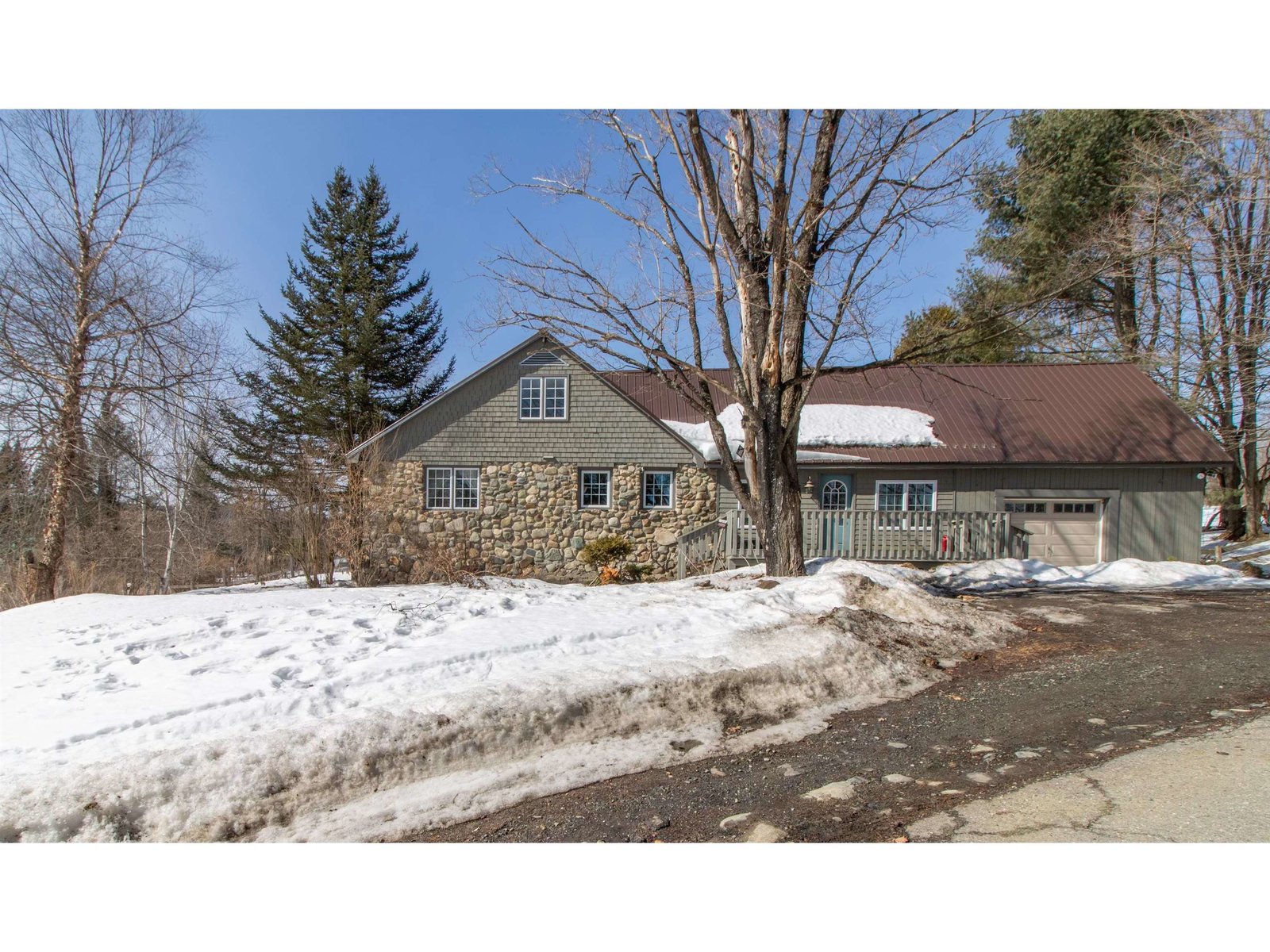 588 Breezy Hill Road, Barton