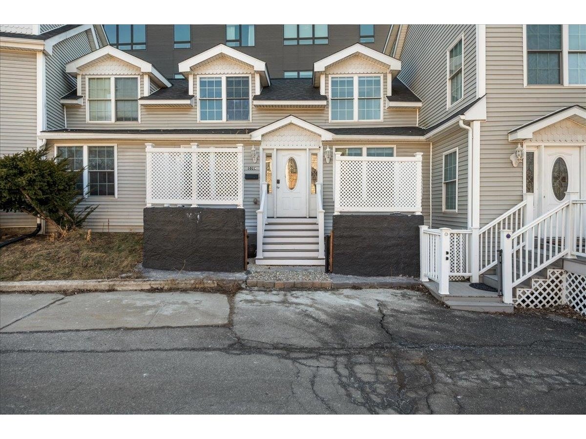 102 East Allen Street, Winooski
