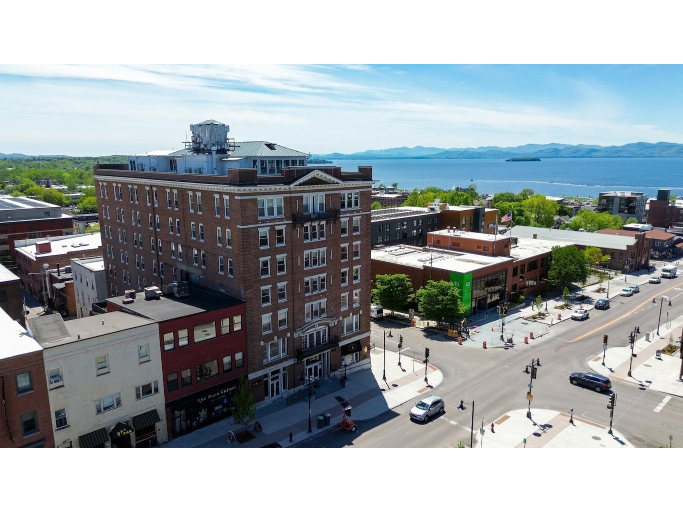 131 Main Street, Burlington