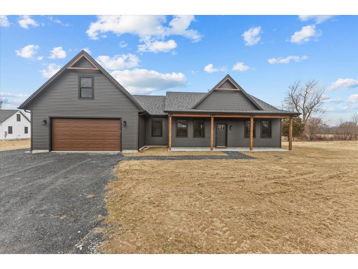 84 East Olive Street, Grand Isle
