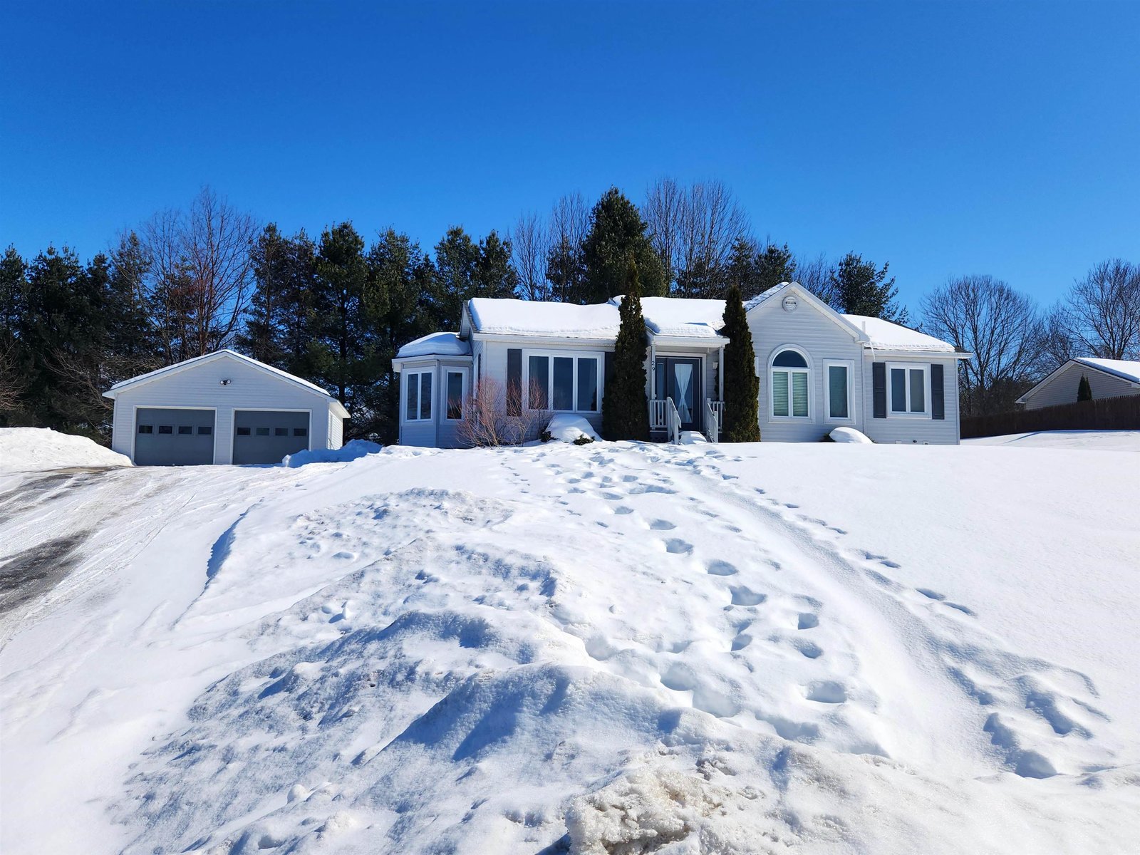 29 Conti Circle, Barre Town