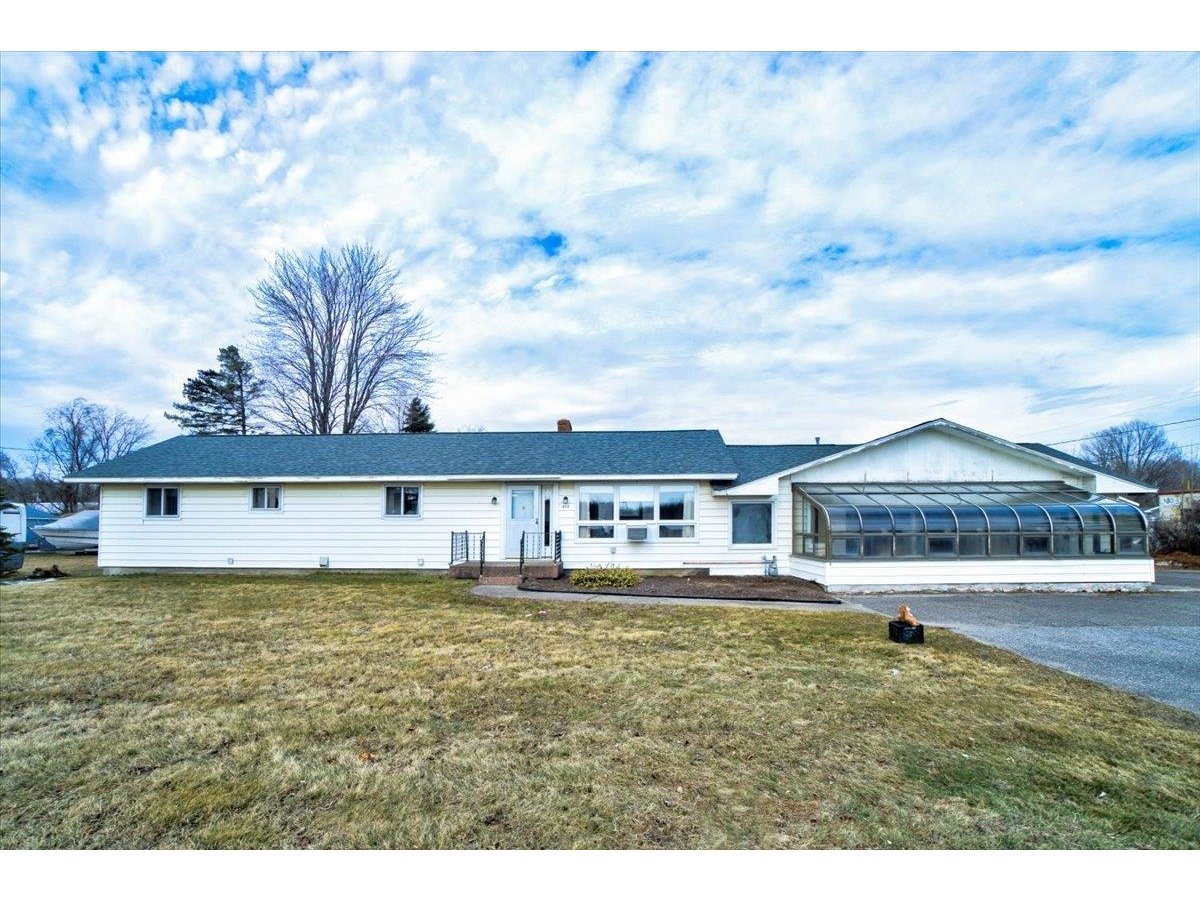 411 Route 7, Milton