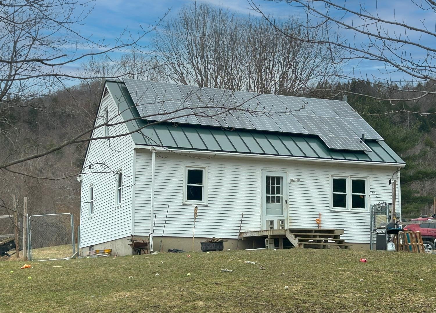 37 Meadow View Drive, Huntington
