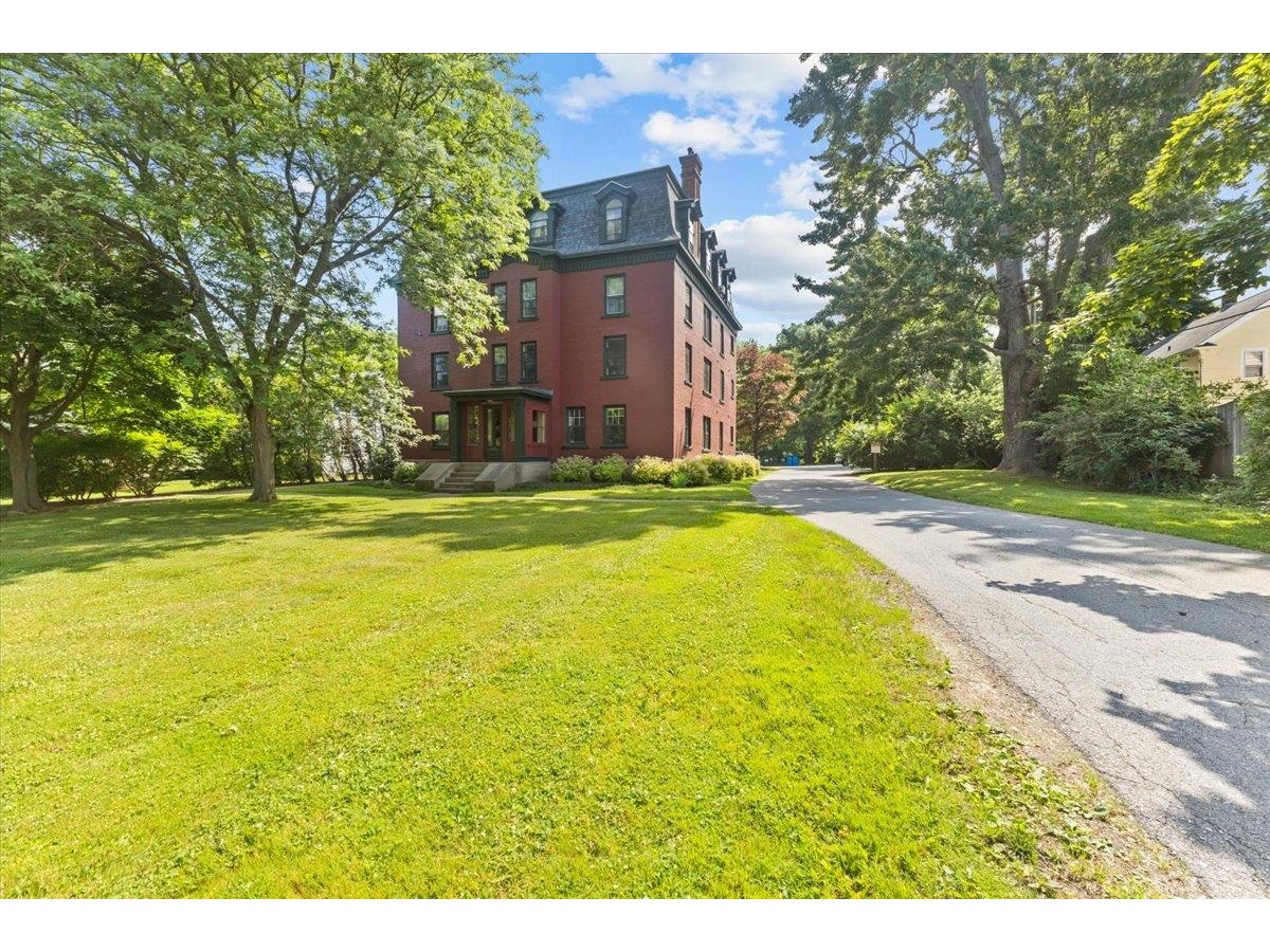 236 South Prospect Street, Burlington