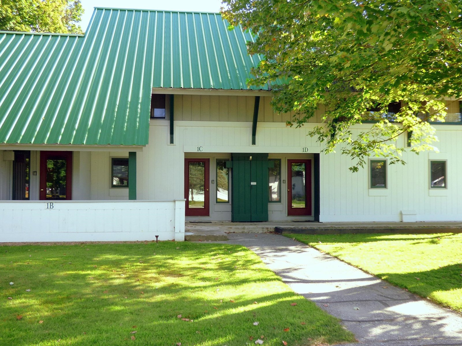 90 Village Green Drive, Stowe