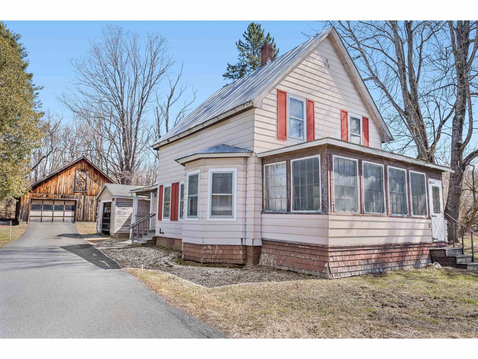 11 Bridge Street, Barre Town