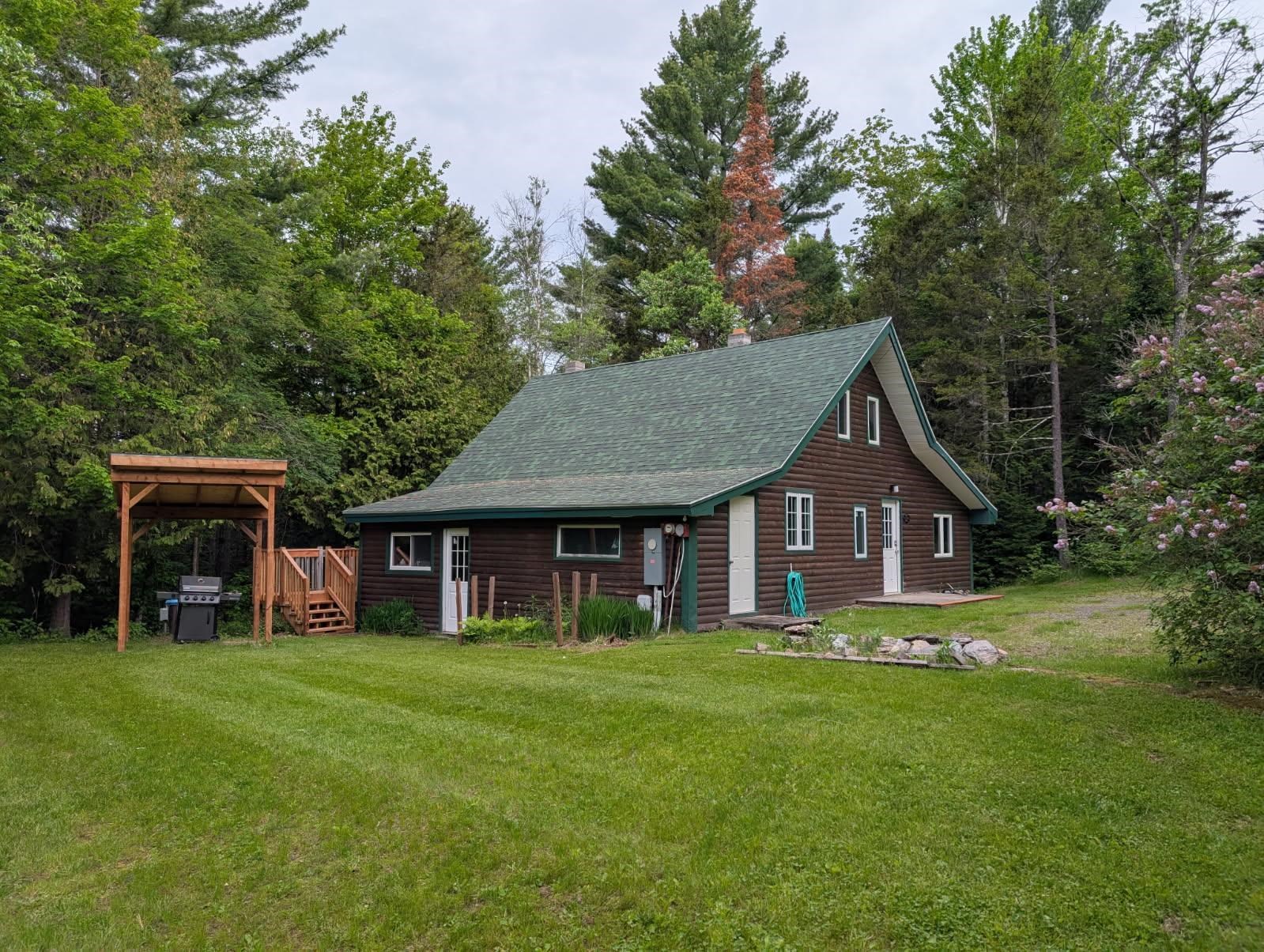 376 VT Route 242, Jay