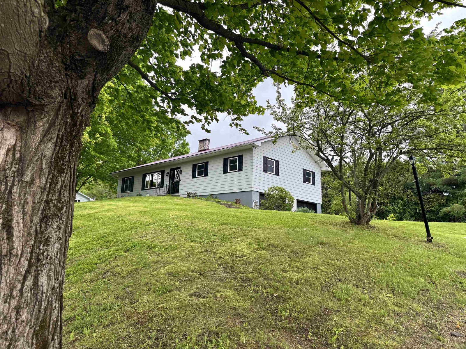 213 Scottsdale Road, Newport City