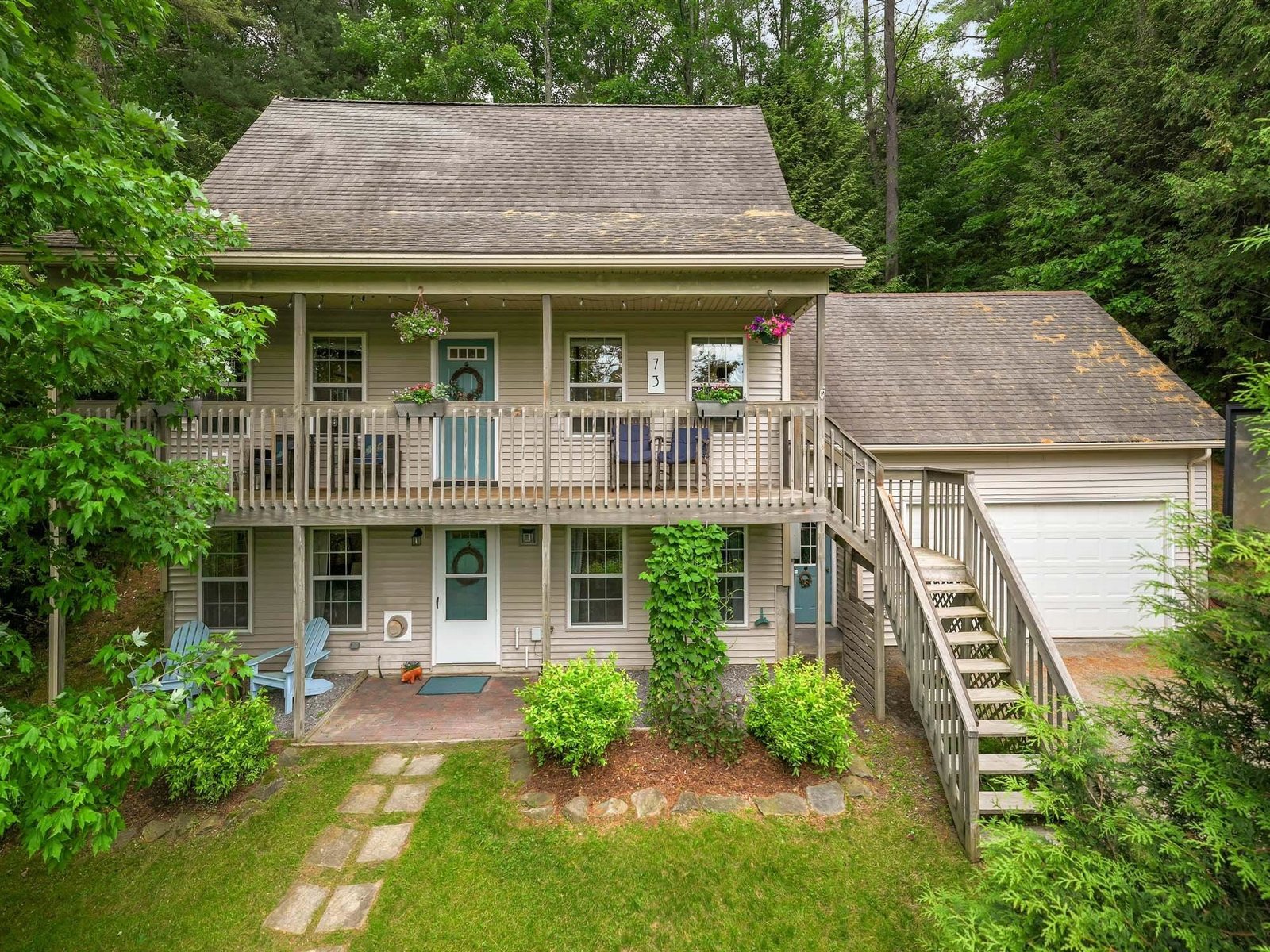 73 Jeff Heights, Cambridge