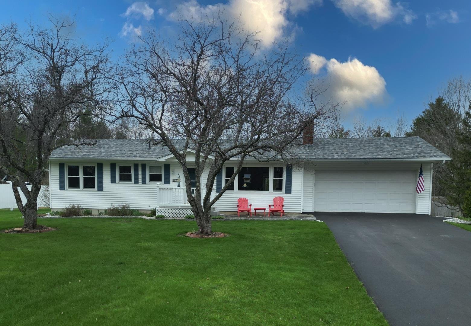 34 Pinehurst Drive, Jericho