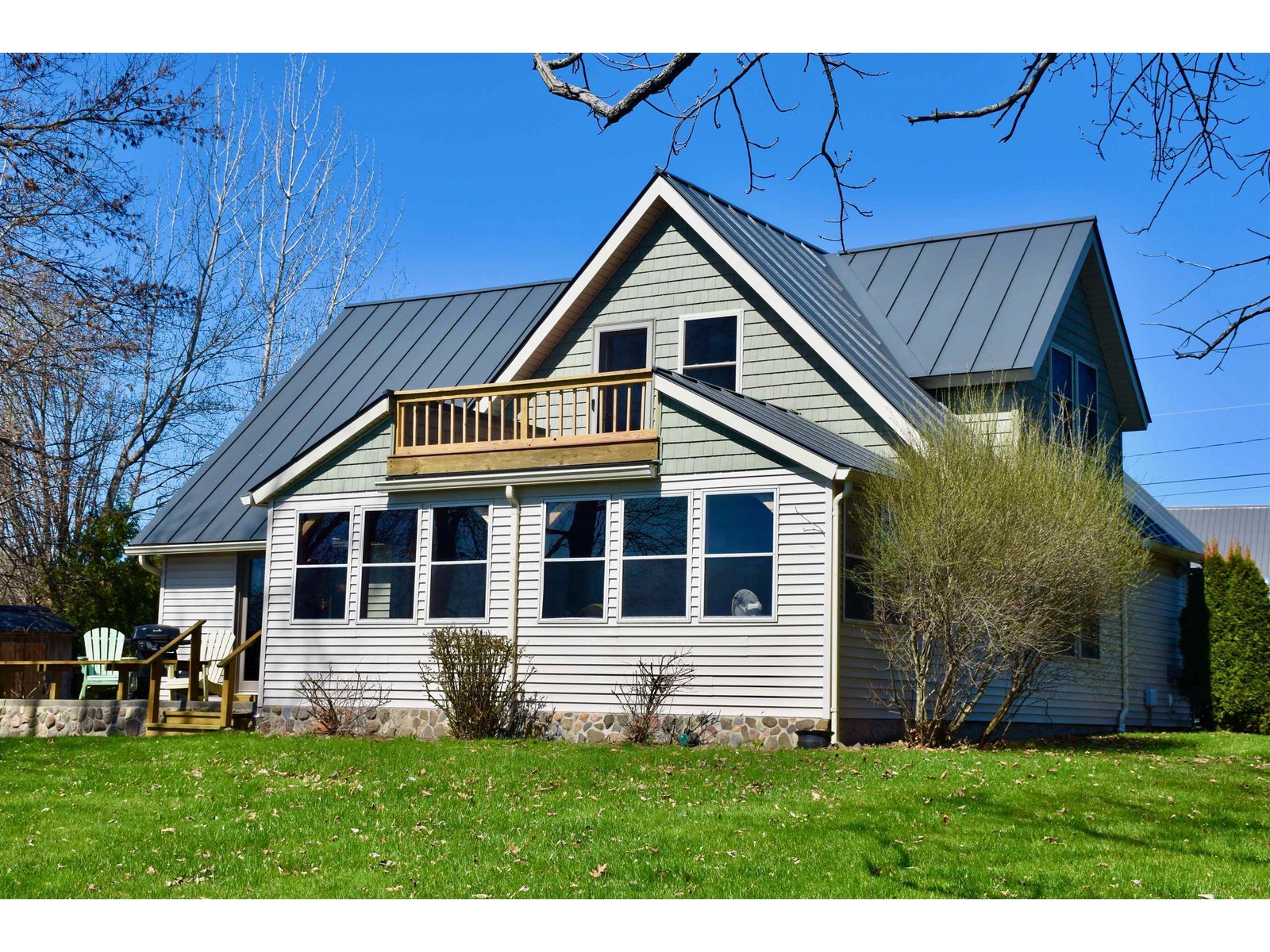 122 Eastview Lane, North Hero