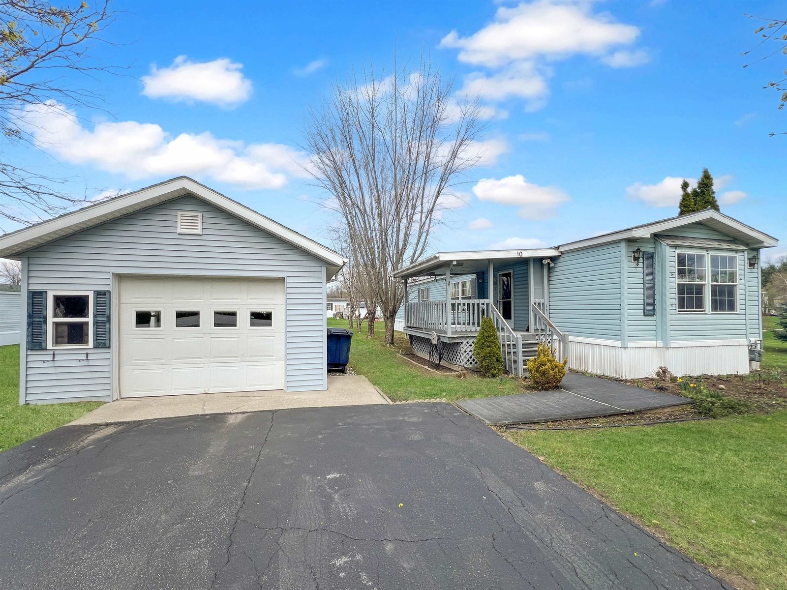 10 Marc Avenue, St. Albans Town
