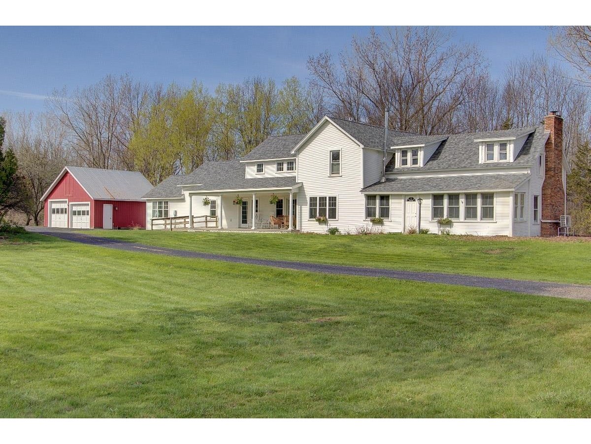 1009 South End Road, North Hero