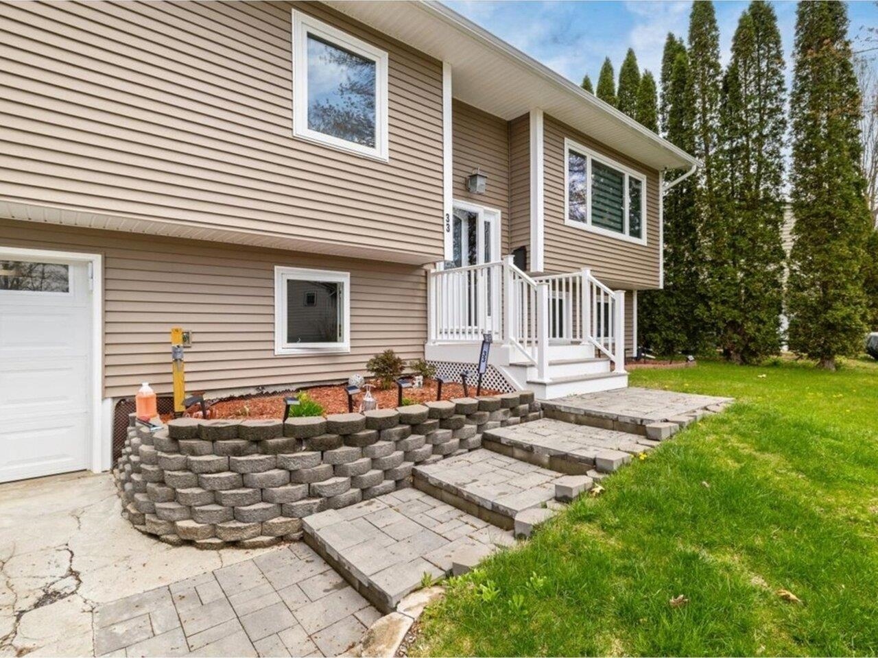 33 Rosewood Lane, Essex Junction