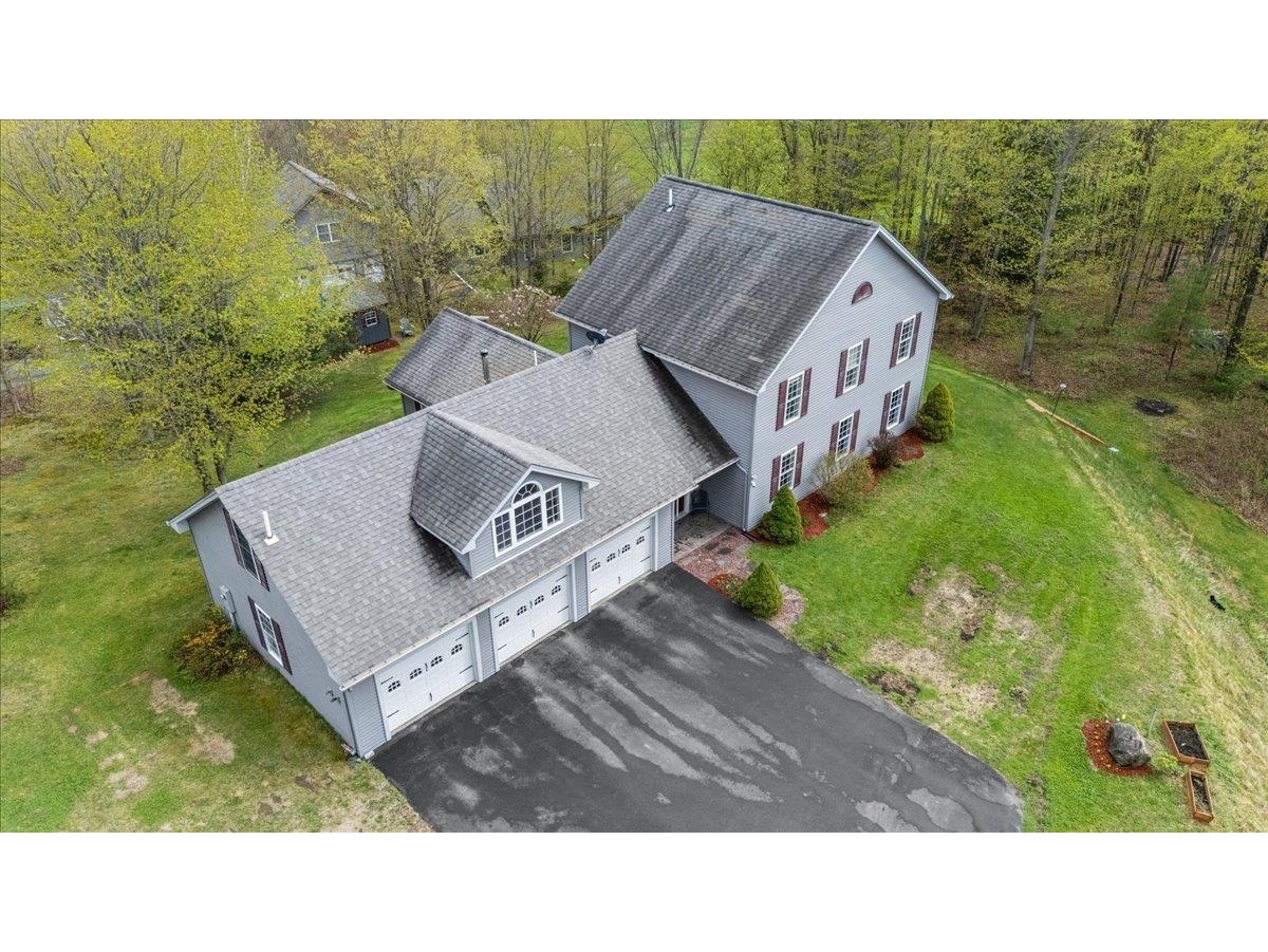 34 Goldsbury Woods Road, Barre Town